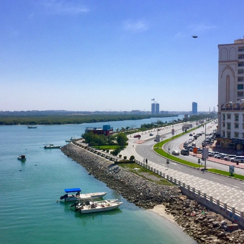 Корниш Рас-эль-Хайма
20 мин